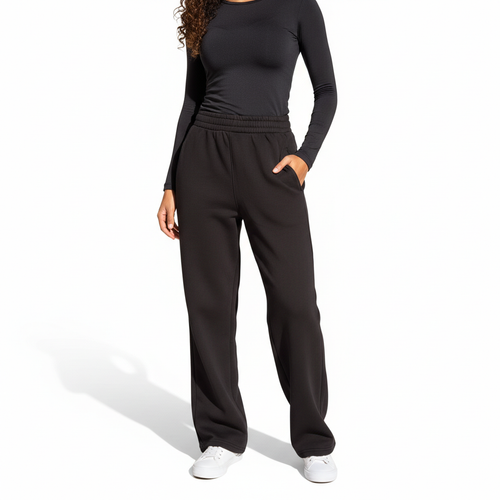 بنطال رياضي أسود بأرجل واسعة